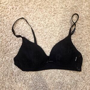 Delia's Black small tshirt bra sz 36A